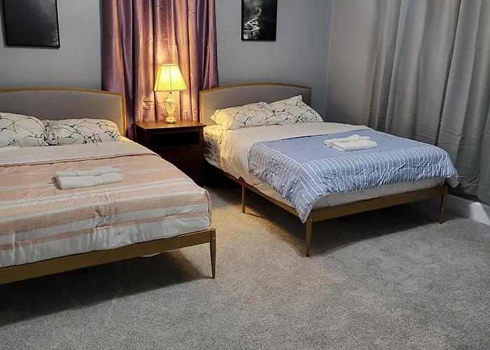 2 Bedroom Apartment With King Suite In Columbus, Privacy Of The Whole House